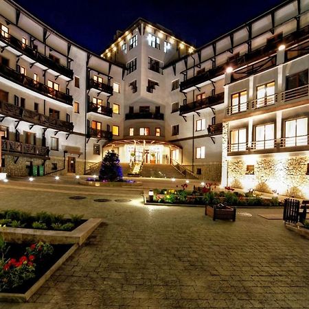 Apart-Hotel Chale Graal Truskavets Bagian luar foto