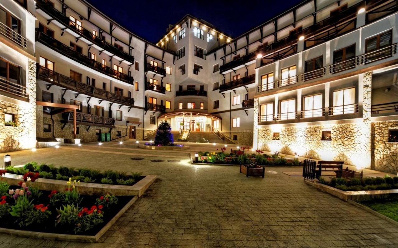 Apart-Hotel Chale Graal Truskavets Bagian luar foto