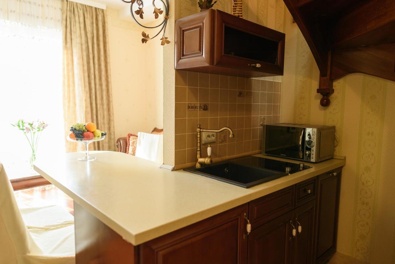Apart-Hotel Chale Graal Truskavets Bagian luar foto