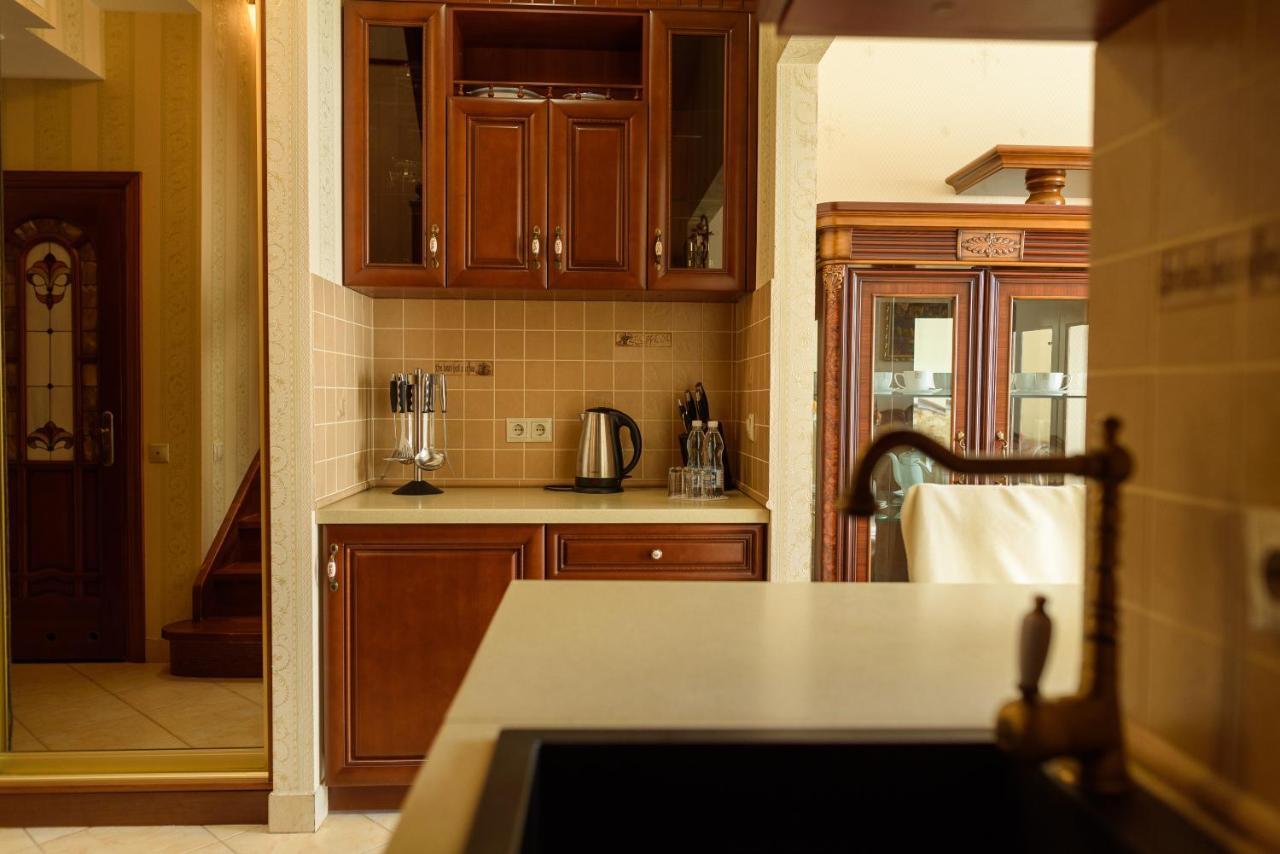 Apart-Hotel Chale Graal Truskavets Bagian luar foto